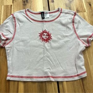 H&M Divided Sun Graphic Crop Top White Red Stitching Size M